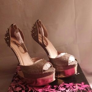 Gold gravity spike heels